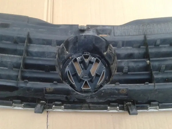 VW Passat B5 FL Grill 2000-2005 3B0853651L image 7