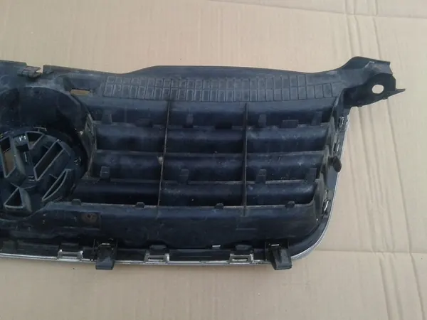 VW Passat B5 FL Grill 2000-2005 3B0853651L image 8