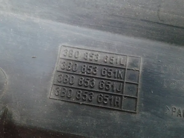 VW Passat B5 FL Grill 2000-2005 3B0853651L image 9