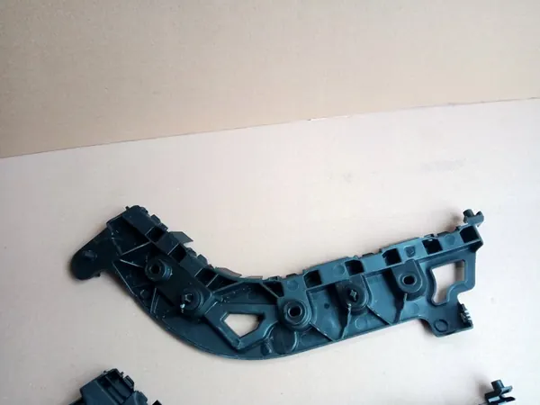 RENAULT FLUENCE Deslizamento de Para-choque Traseiro Esquerdo Direito image 4