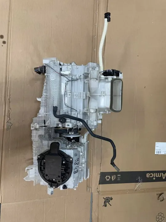 Toyota Camryn lämmitysydin OEM MTR6977 - 2.5 Hybridi image 2