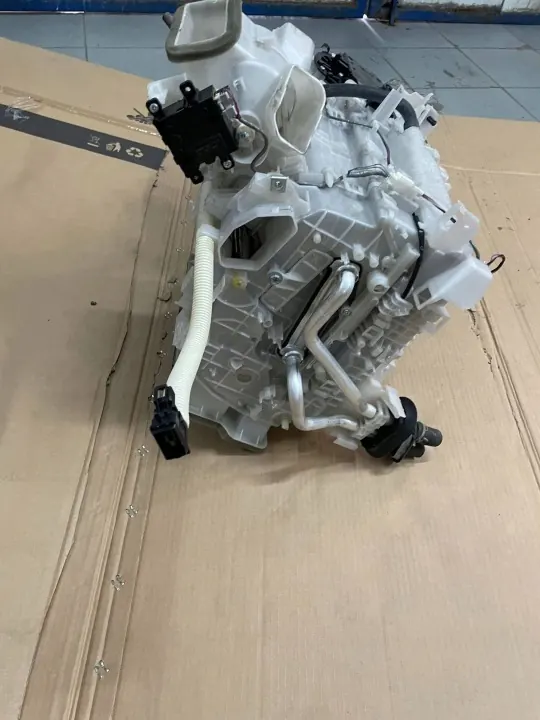 Toyota Camryn lämmitysydin OEM MTR6977 - 2.5 Hybridi image 4
