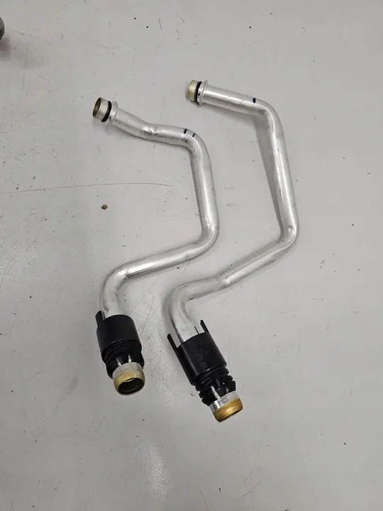 Mangueira de aquecimento Volkswagen PASSAT B8 ND8 image 2