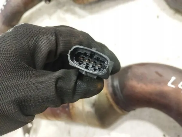 OEM 264165 Gebrauchter Katalysator Maserati Levante image 8