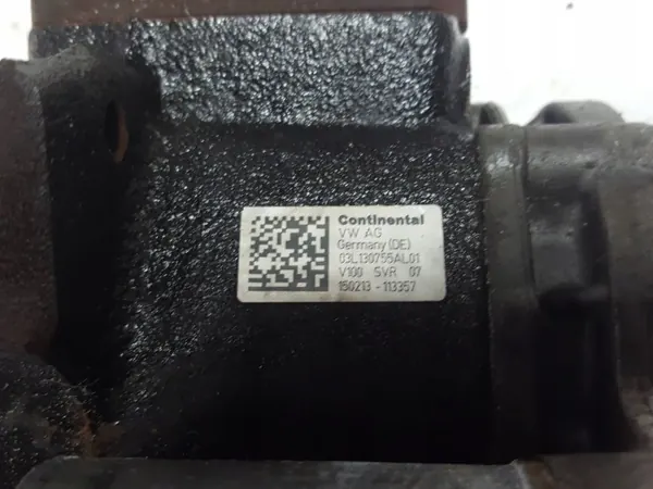 Pompe à injection OEM 03L130755AL pour VW Polo 6R image 3
