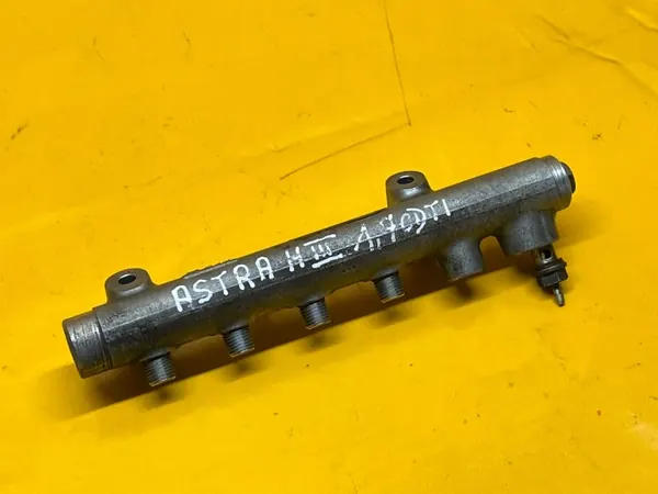 Injectierail Opel Astra H 1.7CDTI OEM 0445214049 image 2