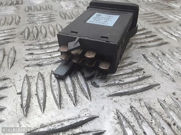 1998 VW Golf Strömbrytare 1j0953235c image 2