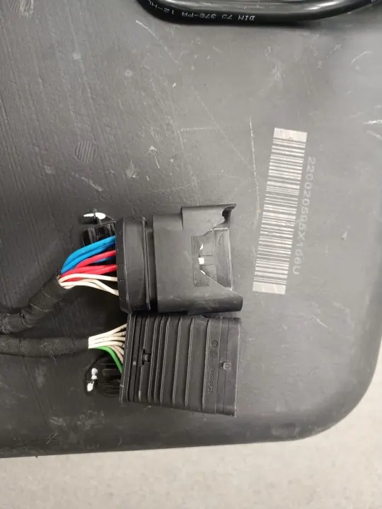 Depósito AdBlue ADB158 para Mercedes GLE W166 - Usado image 8