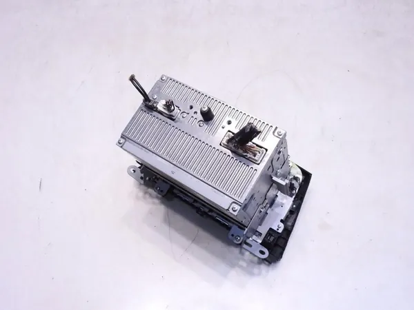 Mazda 3 II 2010 Radiopaneel OEM BDA466AH0A image 3