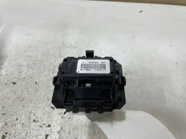 Värmefläktrelä OEM 134Z389WE för Peugeot 208 image 2