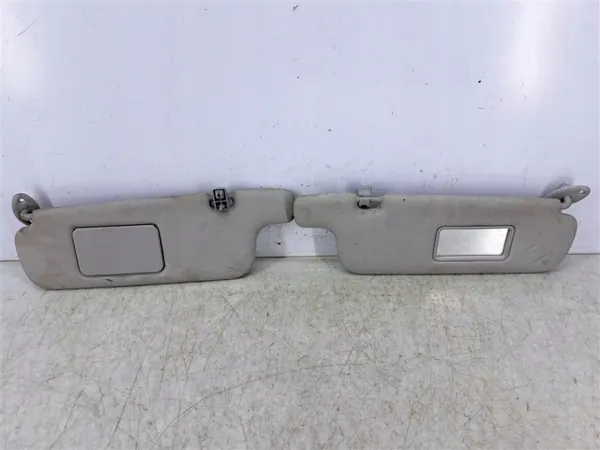 Sonnenschutz OEM YARIS I 99-05 R Rechts Links Toyota image 2