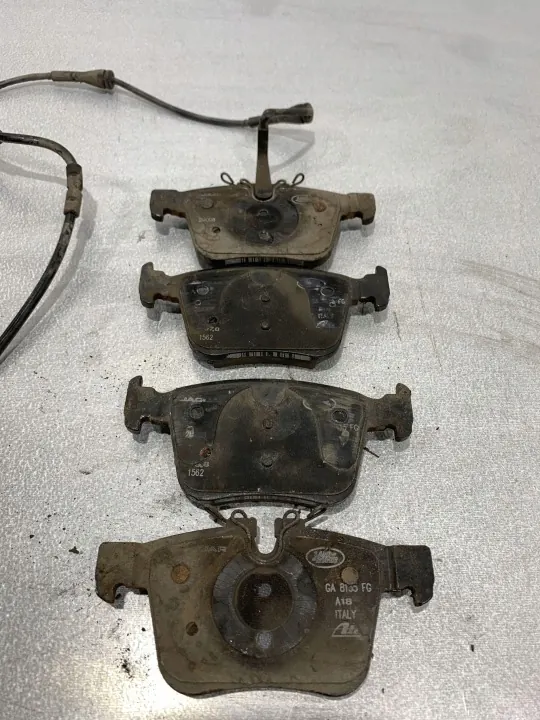 Jaguar F-Pace Taka jarrupalat OEM FBZ19186 image 5