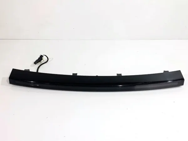 Feu Stop OEM FK7213A613 pour Jaguar F-Pace image 2