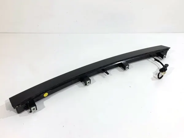 Feu Stop OEM FK7213A613 pour Jaguar F-Pace image 4