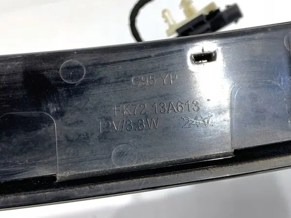 Feu Stop OEM FK7213A613 pour Jaguar F-Pace image 5
