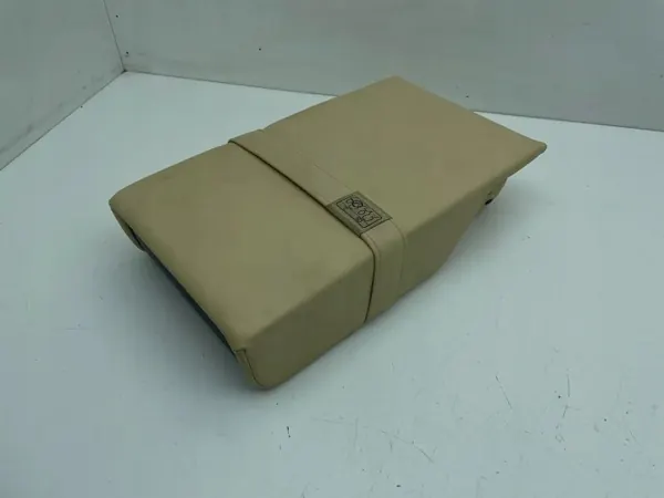 Accoudoir arrière Lexus NX 2017 OEM AMD127540 image 10