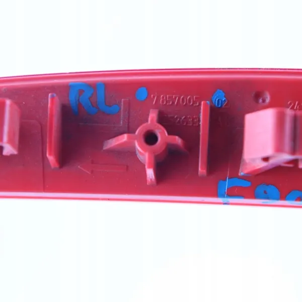 BMW F90 M5 Heckstoßstange Reflektor links rot OEM 7857005 image 10