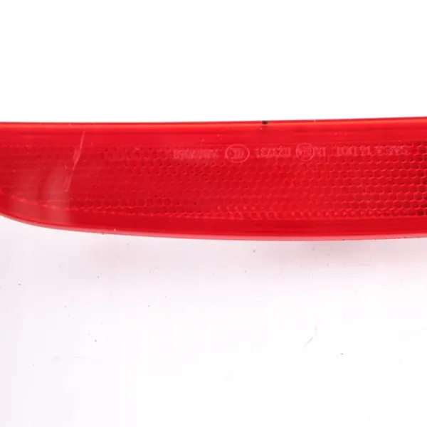 BMW F90 M5 Heckstoßstange Reflektor links rot OEM 7857005 image 6