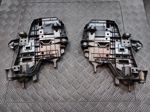 Scheinwerferhalterung Links Vorne OEM 7L5941045 Porsche Cayenne image 7