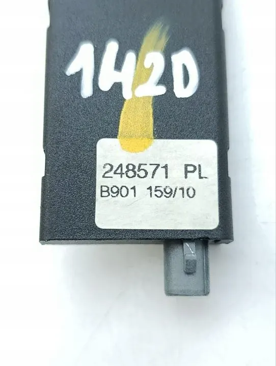 Amplificateur antenne OEM 248571 pour Maserati GranTurismo image 9