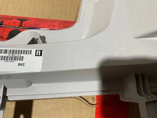 Farol de neblina dianteiro lado direito Chevrolet Volt I 22810494 image 3