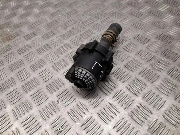 Pompe à eau Tesla OEM 600737308A - Position avant image 5
