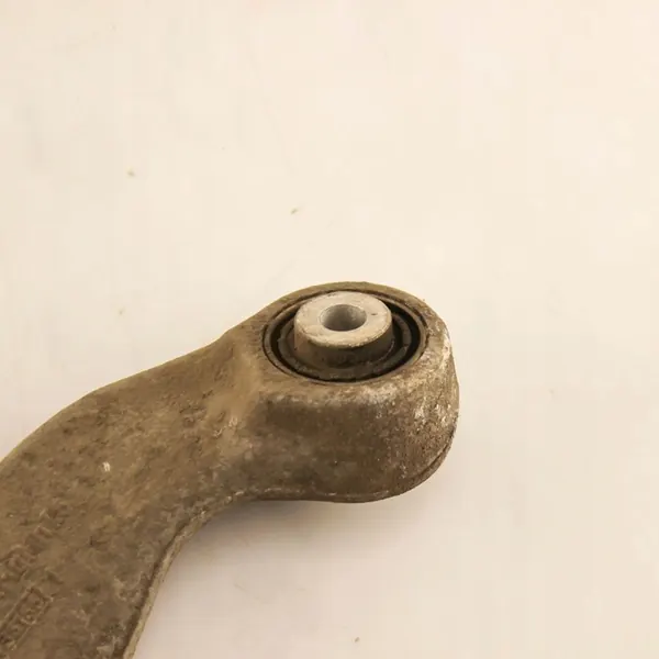 Audi A4 S4 B8 2014 Braccio di Controllo Superiore Posteriore Sinistro image 3