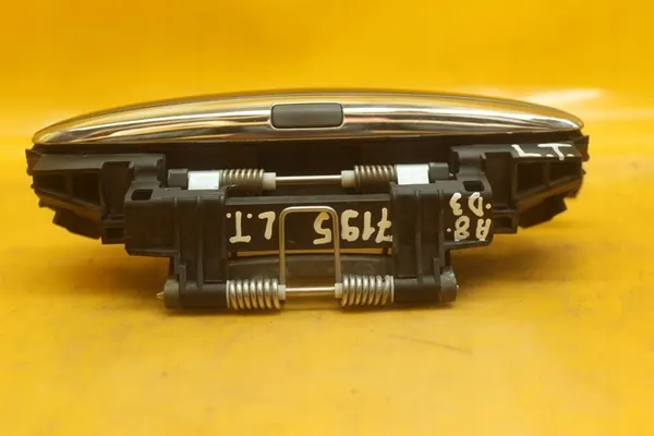 Vasen Takaluukun Kahva Audi A8 D3 8H0959985B image 7