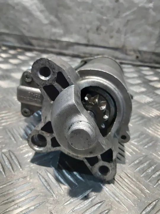 VOLVO V70 2.0 D Motor de arranque 8697576 image 5