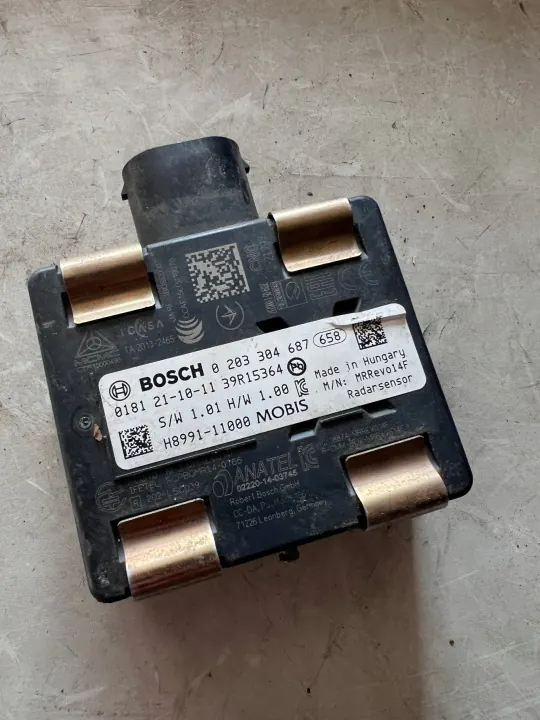 Radar Distronic Kia Stonic OEM H8991-11000 Usado image 2