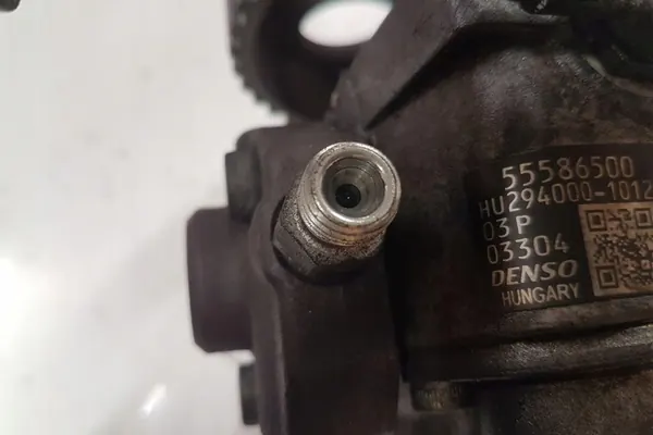 Brandstofpomp OPEL ASTRA J SPORTS TOURER 1.69L diesel image 2