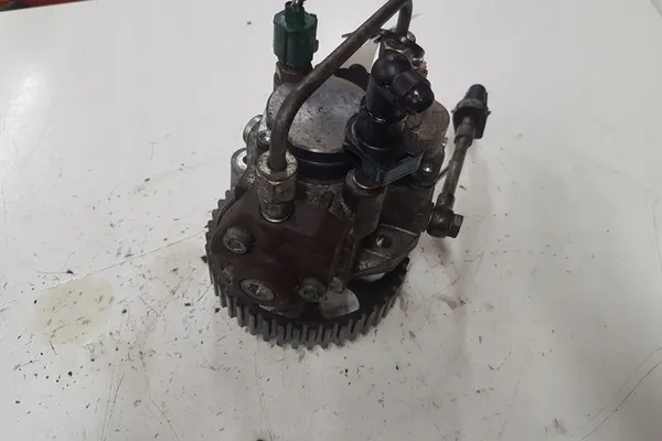 Brandstofpomp OPEL ASTRA J SPORTS TOURER 1.69L diesel image 8