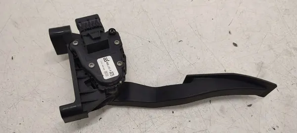 Gaspedaal Opel Astra H 1.8 16V image 3