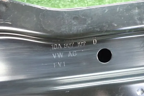 Viga do para-choques dianteiro OEM 10A8071913 VW ID-3 image 7