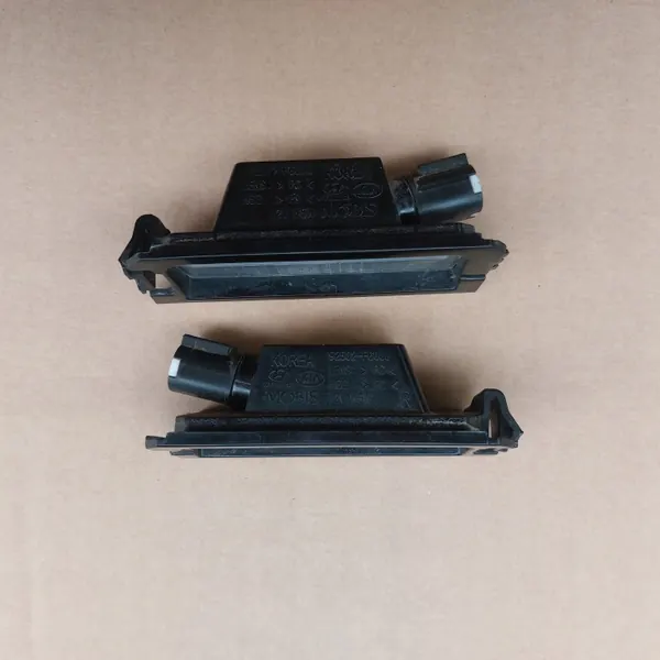 Luz de matrícula OEM 92501-F600/92502-F600 Hyundai I30 image 3
