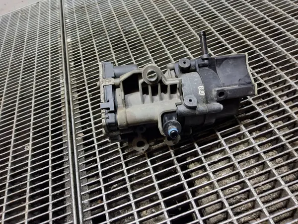 Butée d'embrayage Kia OE d'occasion OEM 410502B001 image 6