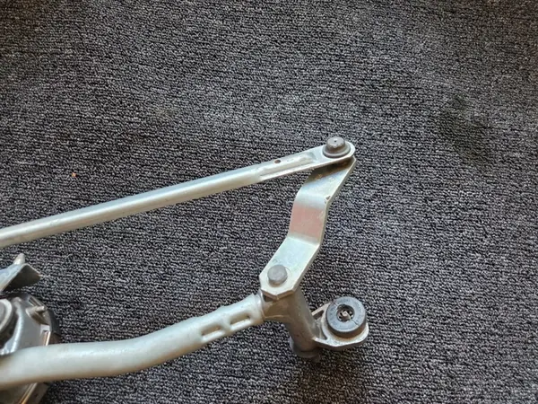 Pyyhkijämekanismi VW Caddy 2K1955023J image 2