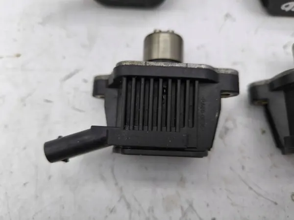 Nockenwellen-Magnetventil OEM 04E906048A - Gebraucht image 3