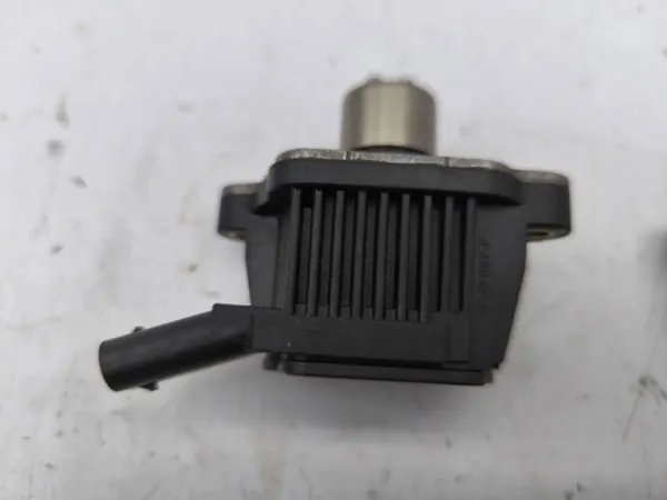 Nockenwellen-Magnetventil OEM 04E906048A - Gebraucht image 5