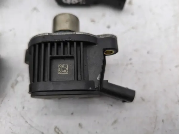 Nockenwellen-Magnetventil OEM 04E906048A - Gebraucht image 7