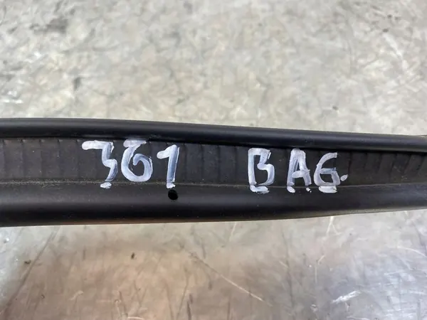 Vedação do porta-malas Dacia Jogger 2024 OEM FOB41896 image 3