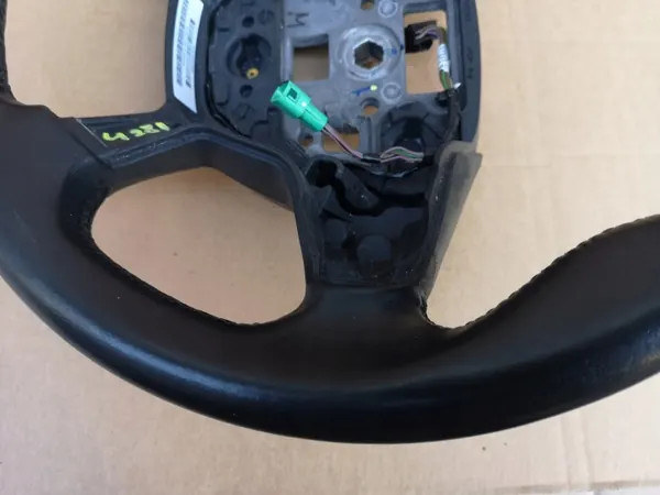 Volante Cuero FORD KUGA MK2 13-16 OEM con Control image 5