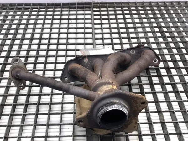 Colector de Escape OEM LORK-1752-778 para Lexus CT 1.8 image 3