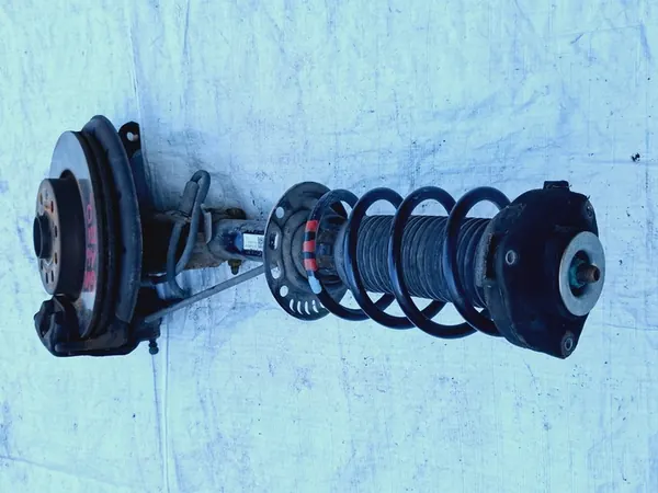 Mozzo Sospensione Anteriore Destro VW Golf VI 1.6 TDI image 6