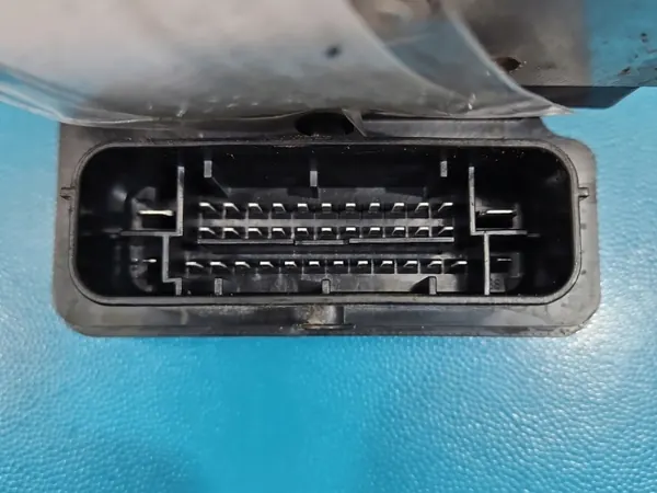 ABS-pumppu OEM 58900J7AA0 Kia Ceed III:lle 2018-2021 image 5