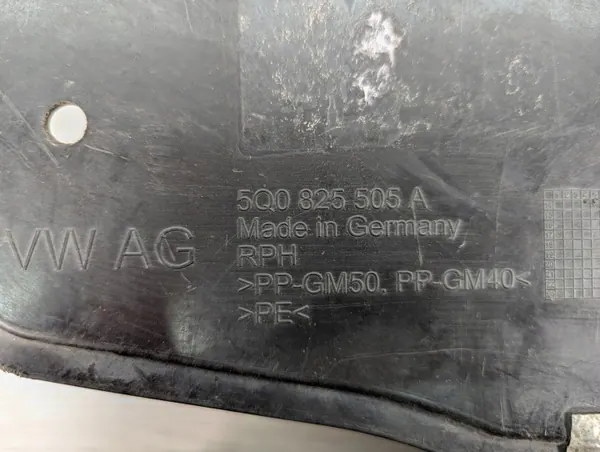 OEM 5Q0825505 Motorunderrede Vänster Volkswagen image 7
