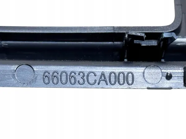 Moldura de grelha Subaru BRZ OEM 66063CA000 - Usado image 3