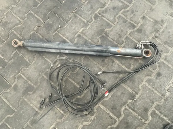 DAF CF85 2006-2013 Cabineliftactuator OEM 1285360 image 2