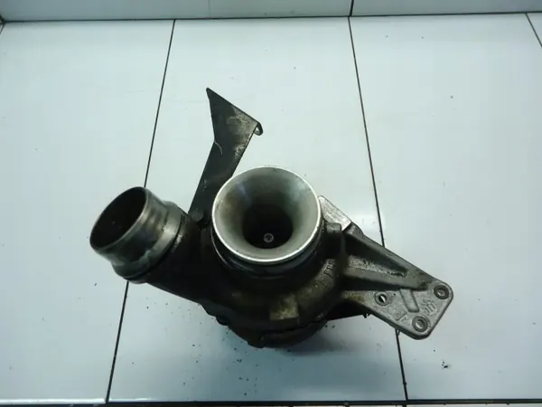 BMW MINI Cooper 1.6D Turbo OEM 8512379 image 2