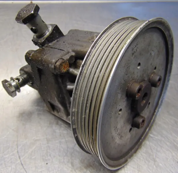 Audi Servopumpe OEM 4D0145155K Gebraucht image 2